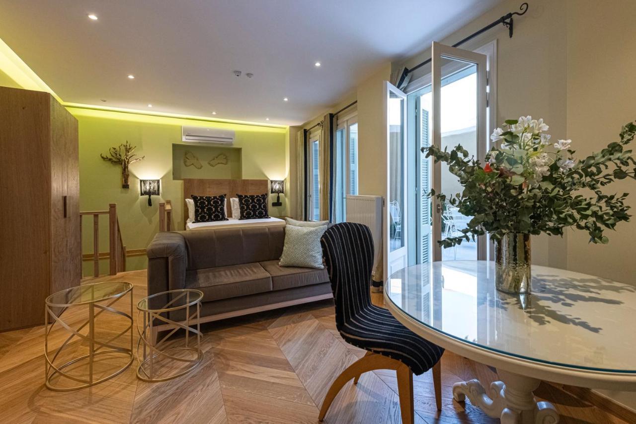 Ipelhome - Plaka Boutique Apartments Athens Luaran gambar