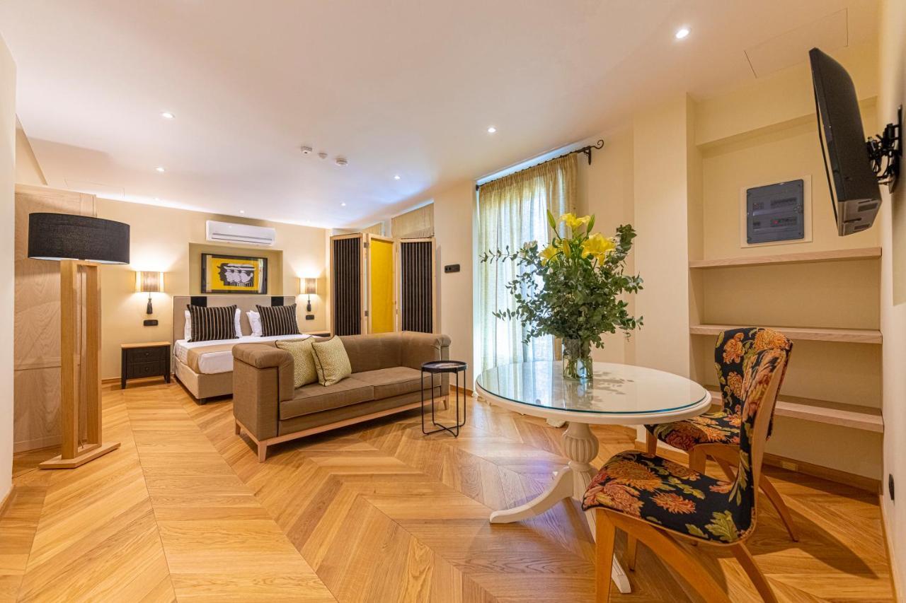 Ipelhome - Plaka Boutique Apartments Athens Luaran gambar