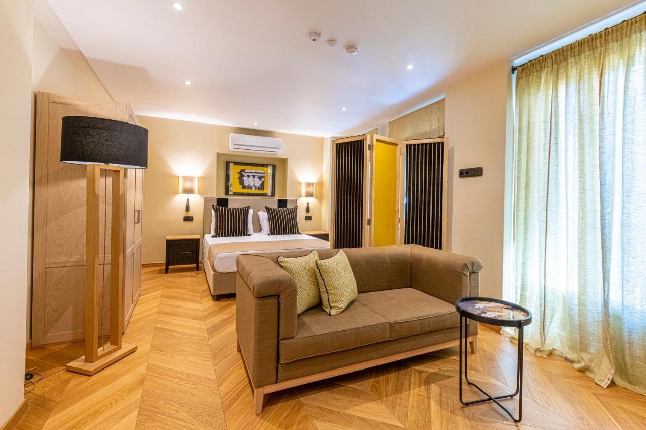 Ipelhome - Plaka Boutique Apartments Athens Luaran gambar