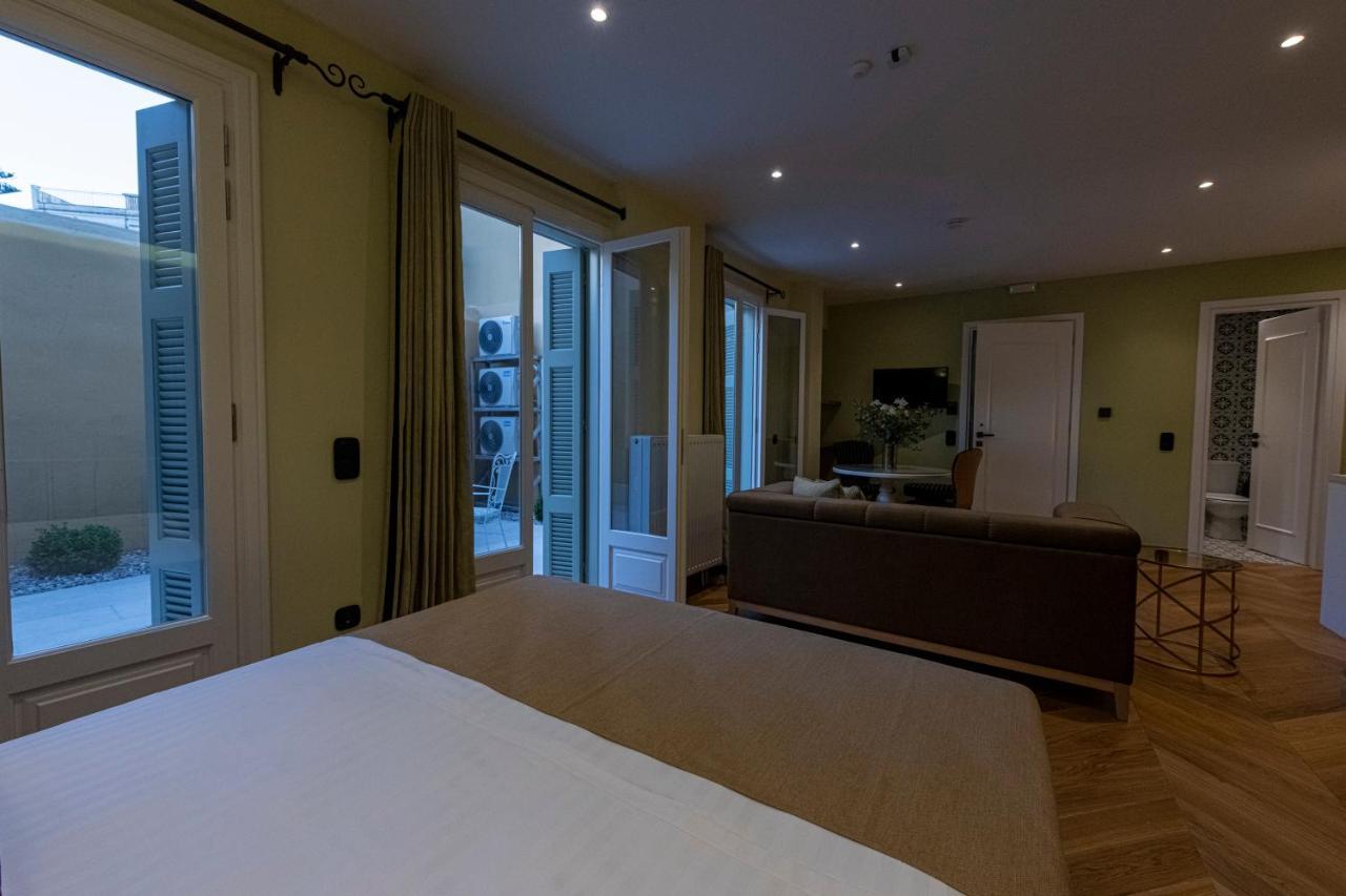Ipelhome - Plaka Boutique Apartments Athens Luaran gambar